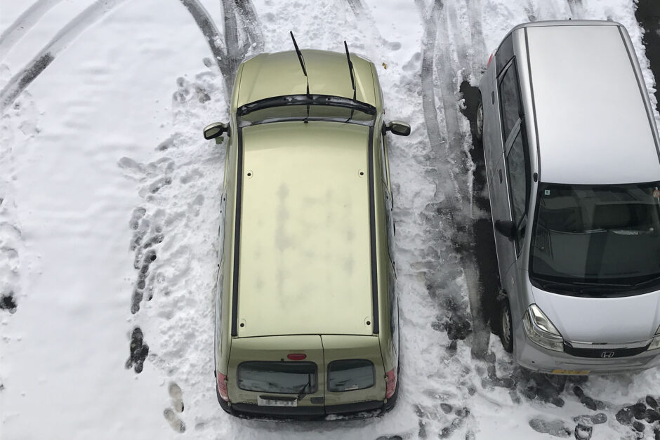 札幌に届いた「雪の便り」とコナングーさん。